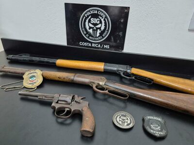Imagem da notícia Motorista de Hilux que fugiu após batida escondia armas em casa abandonada, em Costa Rica